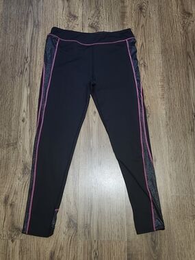 Zone Pro Black Leggings with Pink Trim